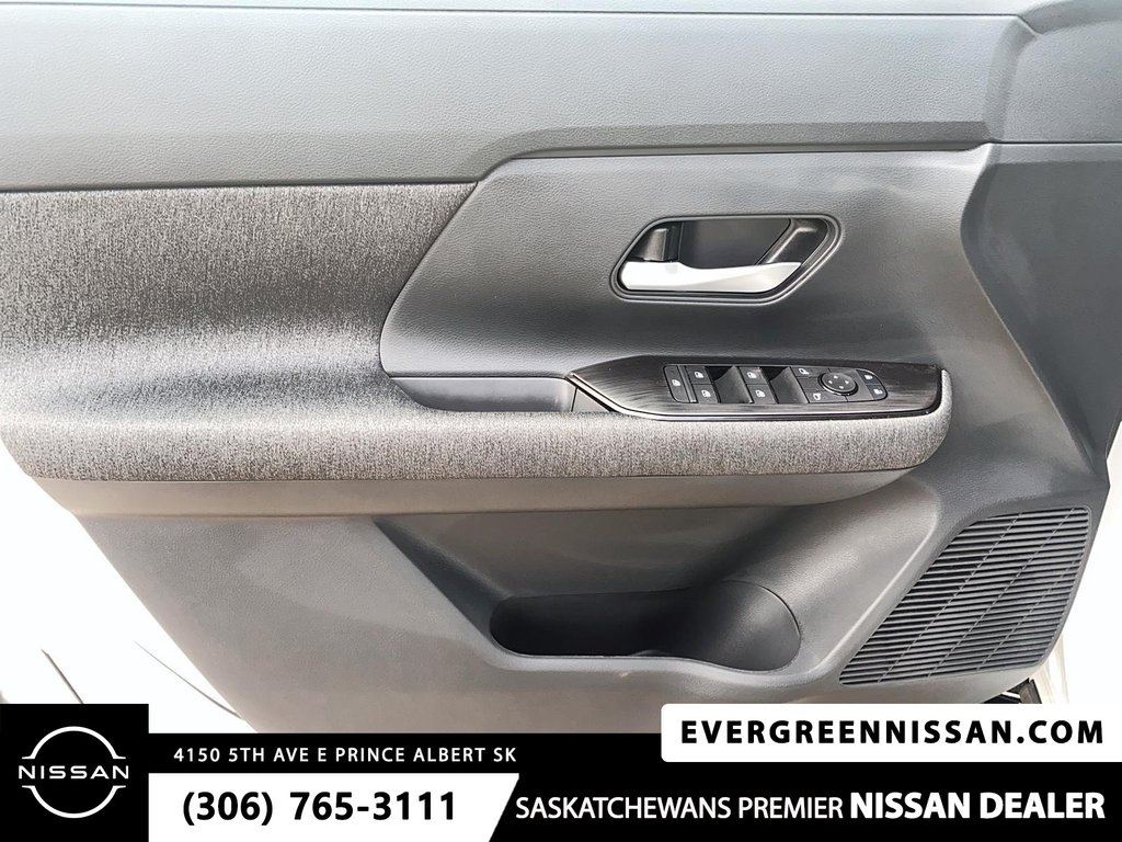 2026 Nissan Kicks SV Premium AWD in Prince Albert, Saskatchewan - 14 - w1024h768px