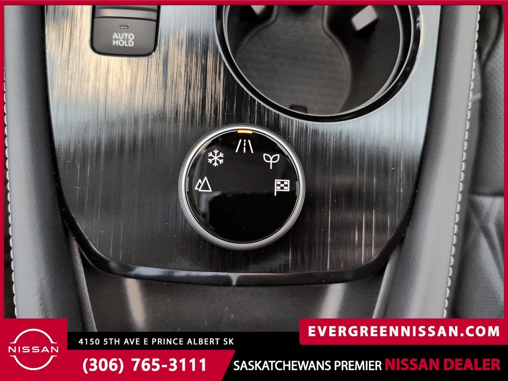 2026 Nissan Rogue Platinum in Prince Albert, Saskatchewan - 19 - w1024h768px