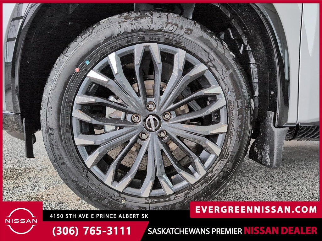 2026 Nissan Rogue Platinum in Prince Albert, Saskatchewan - 10 - w1024h768px