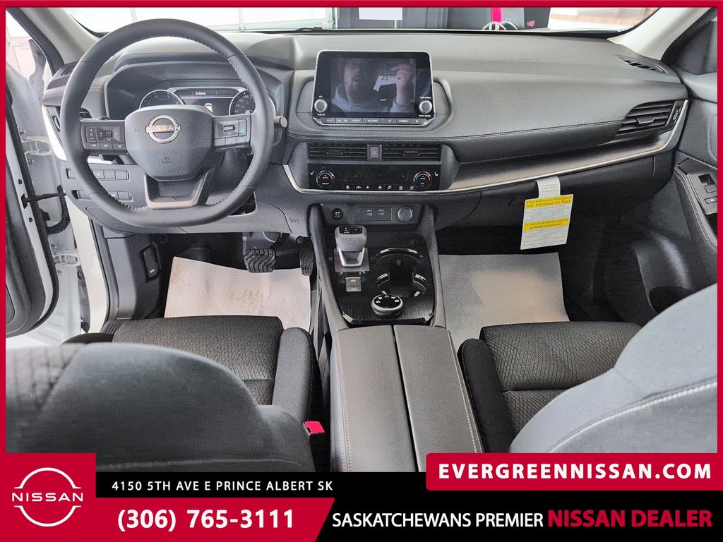2026 Nissan Rogue SV Moonroof in Prince Albert, Saskatchewan - 12 - w1024h768px
