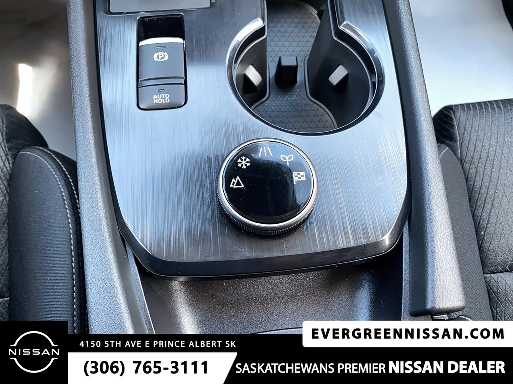 2026 Nissan Rogue SV Moonroof in Prince Albert, Saskatchewan - 18 - w1024h768px