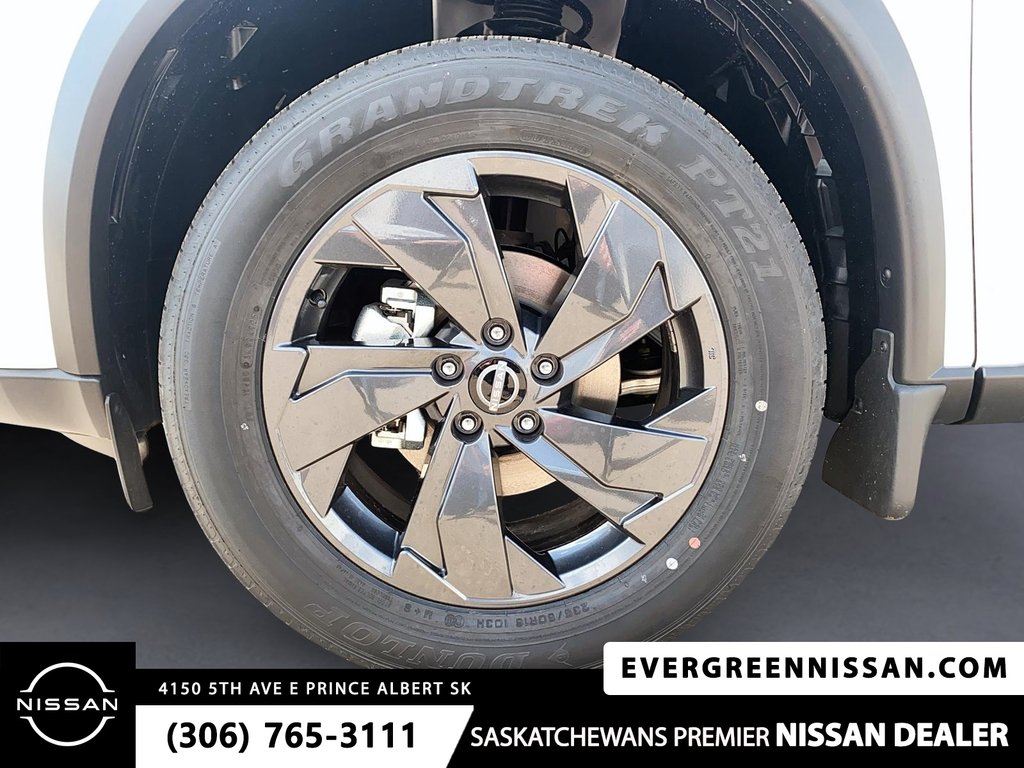 2026 Nissan Rogue SV Moonroof in Prince Albert, Saskatchewan - 10 - w1024h768px
