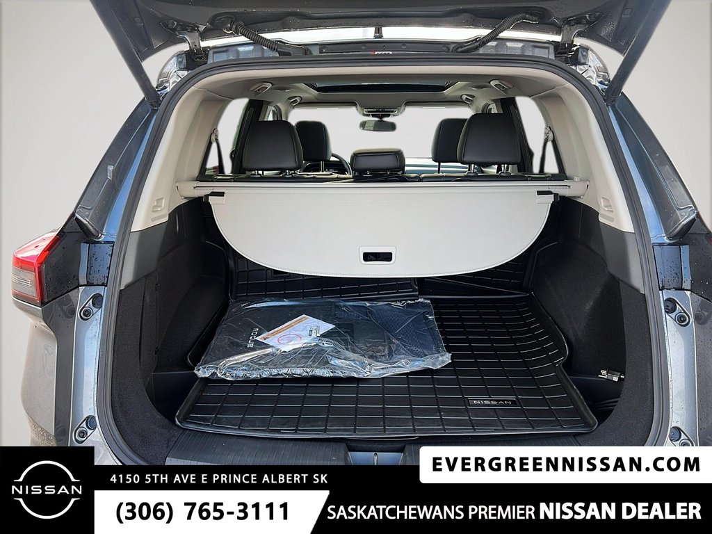 2026 Nissan Rogue Platinum in Prince Albert, Saskatchewan - 9 - w1024h768px