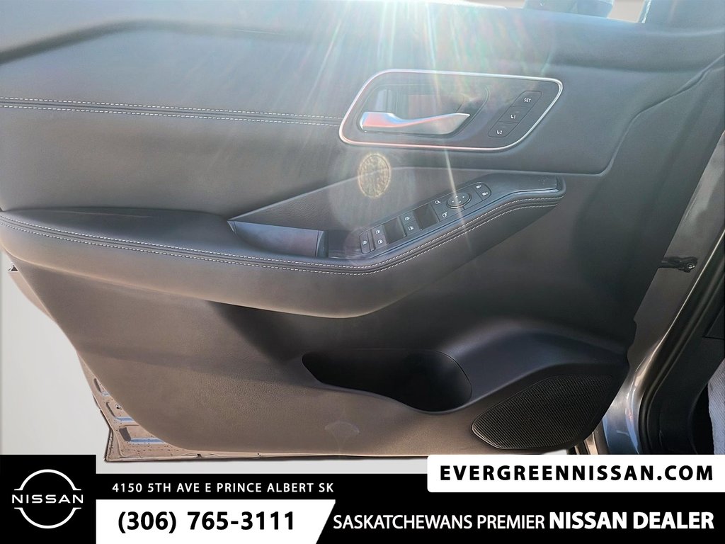 2026 Nissan Rogue Platinum in Prince Albert, Saskatchewan - 13 - w1024h768px