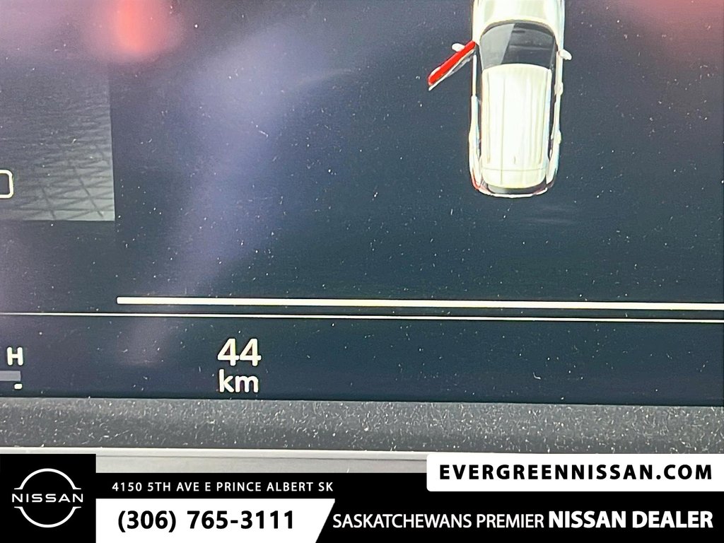 2026 Nissan Rogue Platinum in Prince Albert, Saskatchewan - 15 - w1024h768px