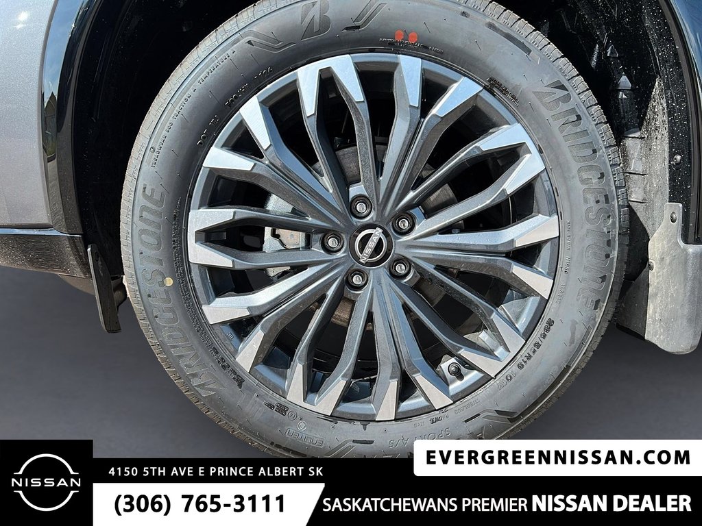 2026 Nissan Rogue Platinum in Prince Albert, Saskatchewan - 10 - w1024h768px