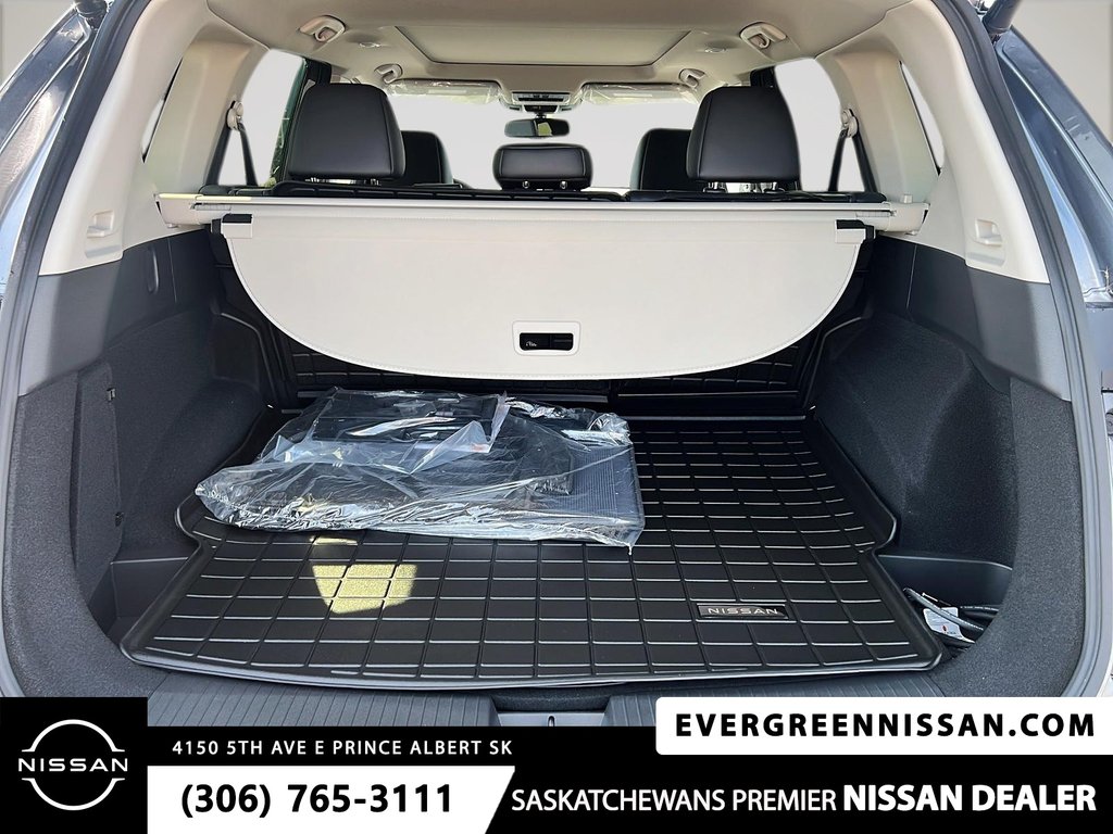 2026 Nissan Rogue Platinum in Prince Albert, Saskatchewan - 9 - w1024h768px