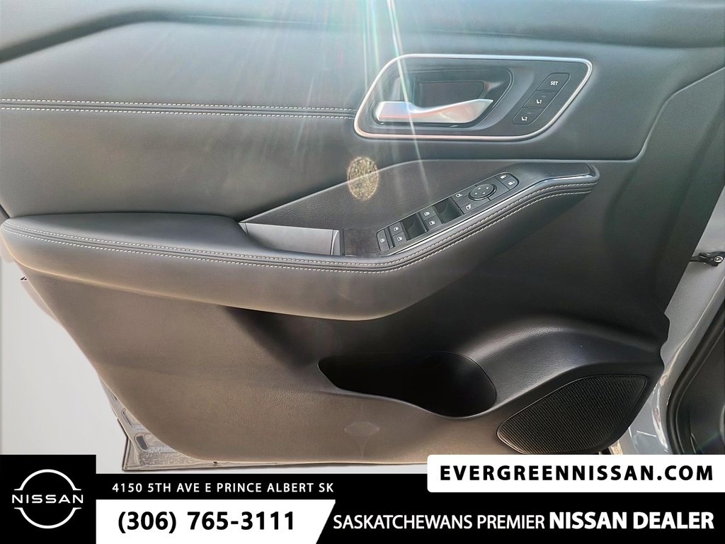 2026 Nissan Rogue Platinum in Prince Albert, Saskatchewan - 13 - w1024h768px
