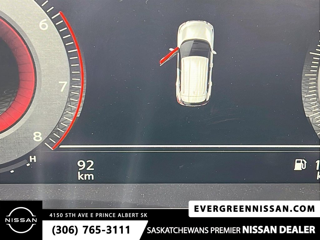 2026 Nissan Rogue Platinum in Prince Albert, Saskatchewan - 15 - w1024h768px