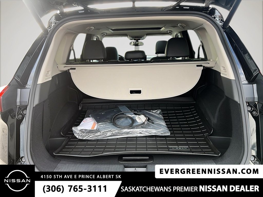 2026 Nissan Rogue Platinum in Prince Albert, Saskatchewan - 9 - w1024h768px