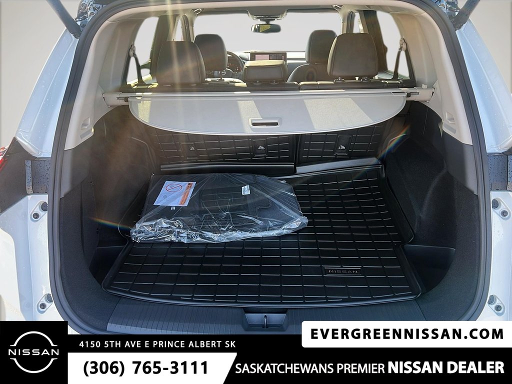 2026 Nissan Rogue Platinum in Prince Albert, Saskatchewan - 9 - w1024h768px