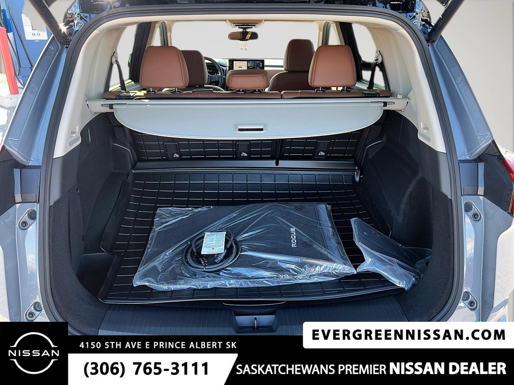 2026 Nissan Rogue Platinum in Prince Albert, Saskatchewan - 9 - w1024h768px
