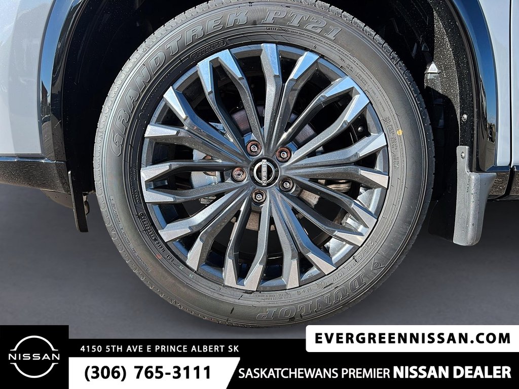 2026 Nissan Rogue Platinum in Prince Albert, Saskatchewan - 10 - w1024h768px