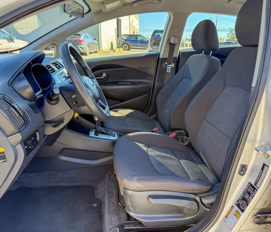 Kia RIO LX+ | USB | HtdSeats | Keyless | Cruise 2017 à Hebbville, Nouvelle-Écosse - 12 - w1024h768px
