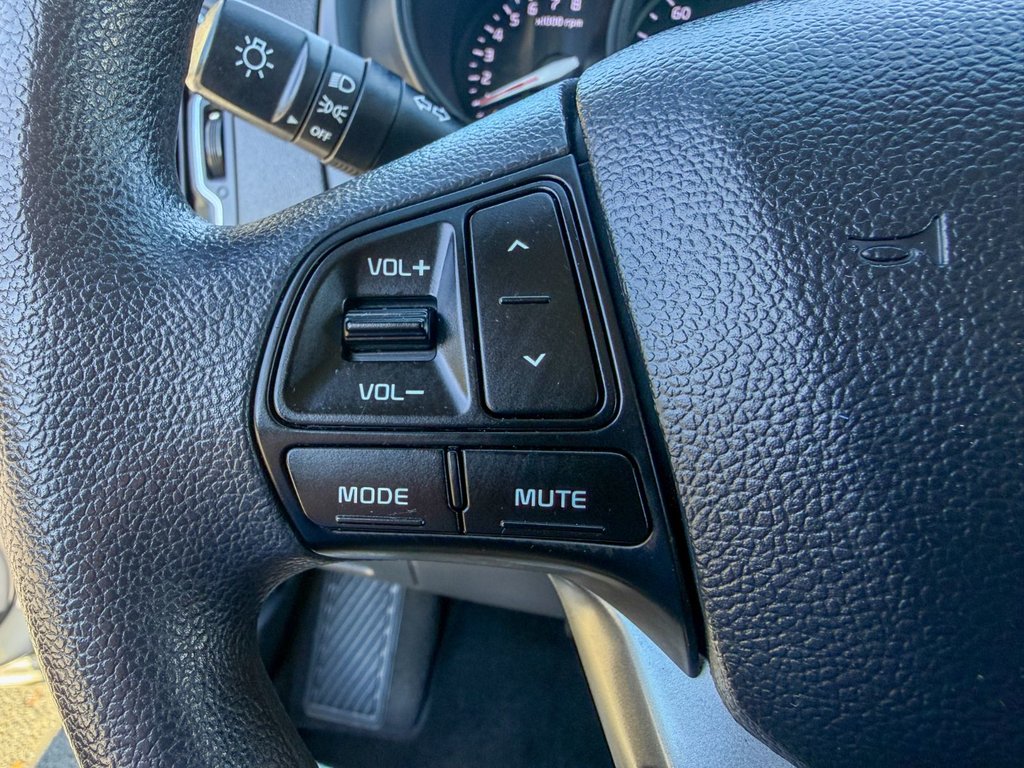 Kia RIO LX+ | USB | HtdSeats | Keyless | Cruise 2017 à Hebbville, Nouvelle-Écosse - 16 - w1024h768px