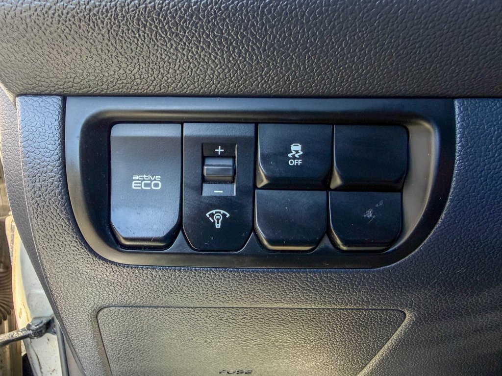 Kia RIO LX+ | USB | HtdSeats | Keyless | Cruise 2017 à Hebbville, Nouvelle-Écosse - 27 - w1024h768px