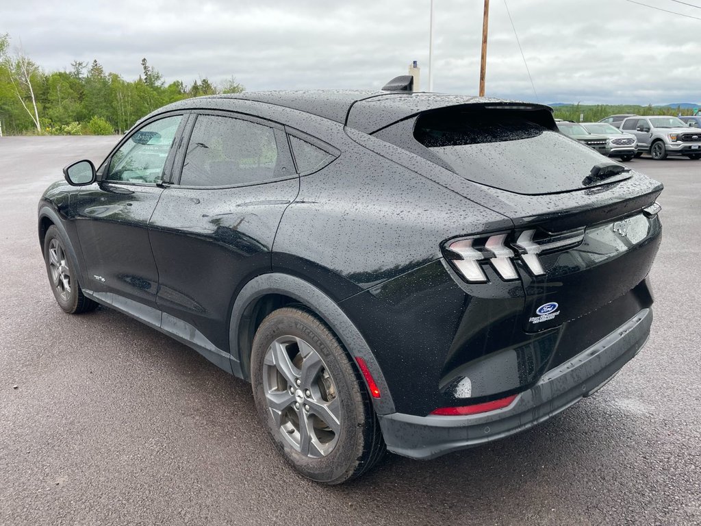 2022  Mustang Mach-E Select in New Richmond, Quebec - 7 - w1024h768px