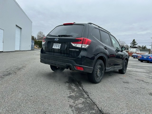 2021  Forester BASE 2.5 in Rimouski, Quebec - 3 - w1024h768px