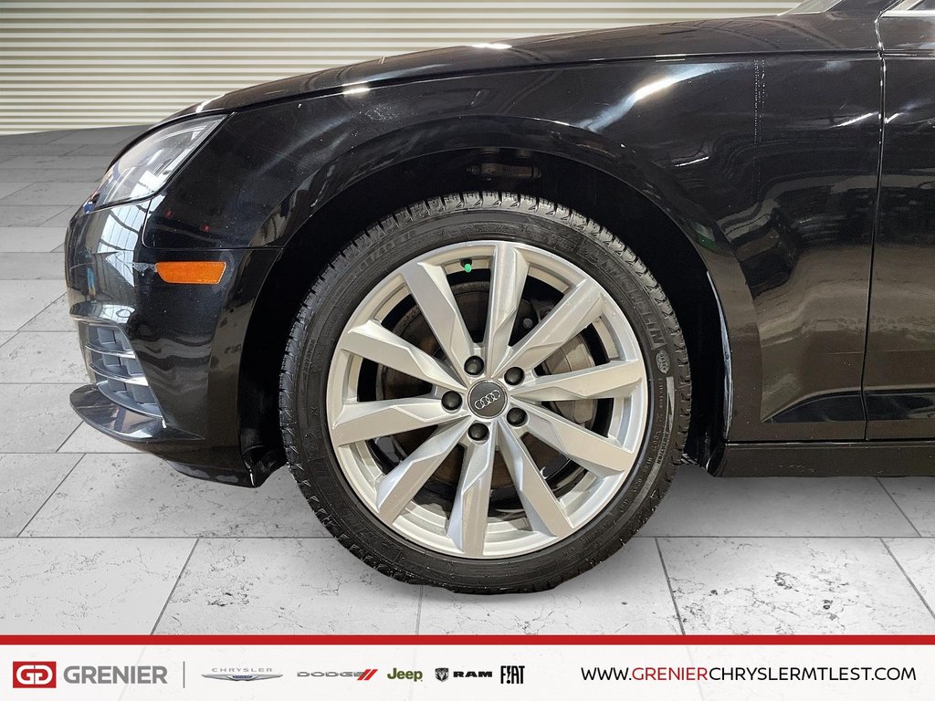 2017 Audi A4 KOMFORT + AWD + MANUELLE + TOIT OUVRANT in Pointe-Aux-Trembles, Quebec - 8 - w1024h768px