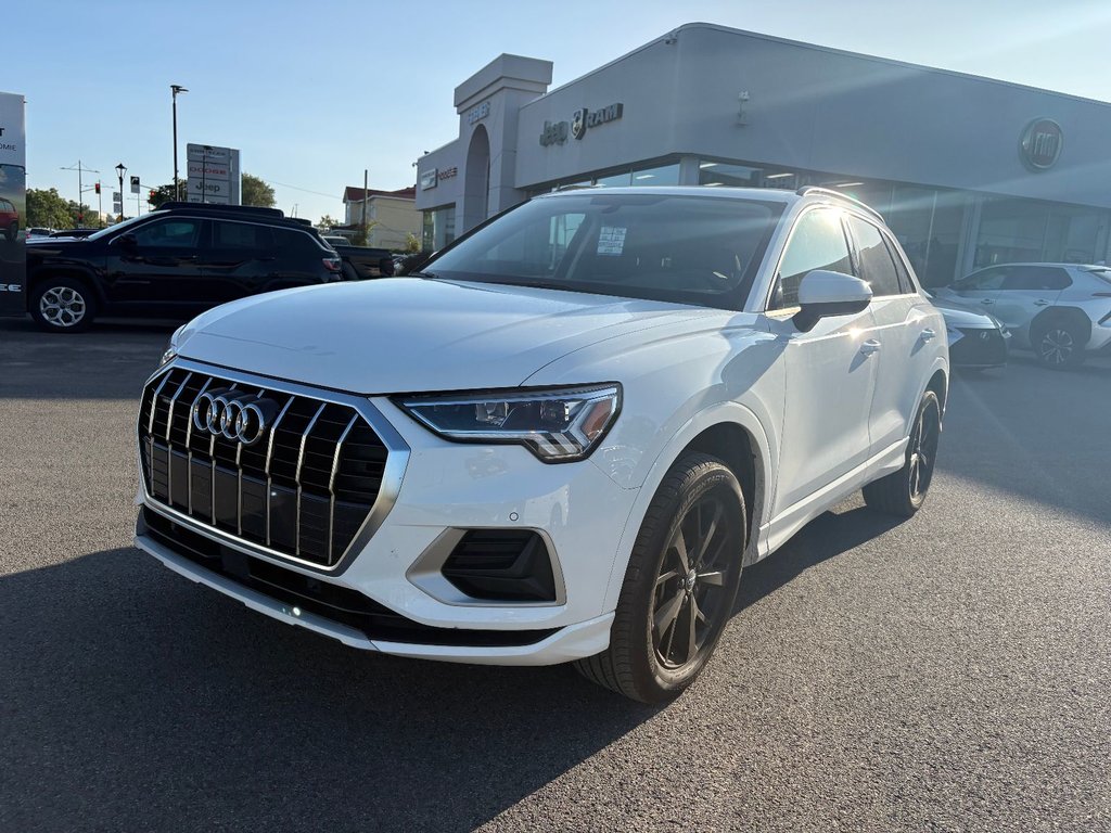 2021 Audi Q3 KOMFORT 45 in Pointe-Aux-Trembles, Quebec - 1 - w1024h768px