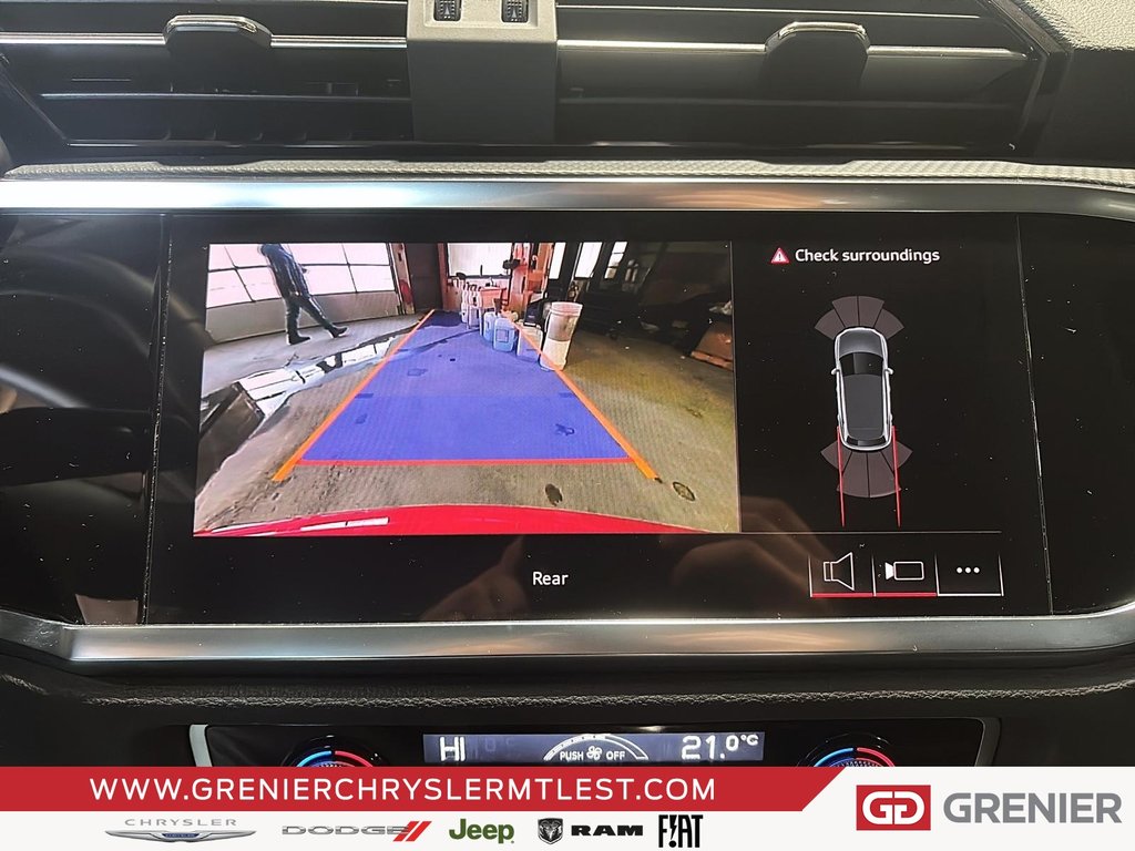 2025 Audi Q3 KOMFORT + AWD + TOIT OUVRANT PANO in Pointe-Aux-Trembles, Quebec - 15 - w1024h768px