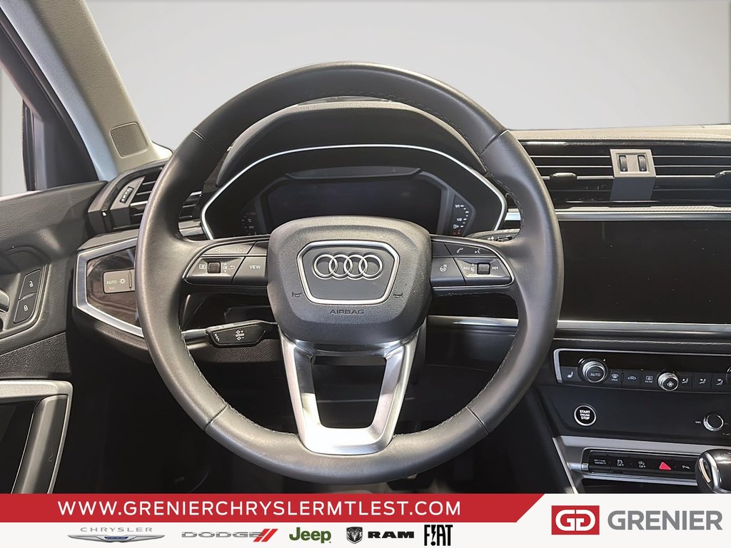 2025 Audi Q3 KOMFORT + AWD + TOIT OUVRANT PANO in Pointe-Aux-Trembles, Quebec - 9 - w1024h768px