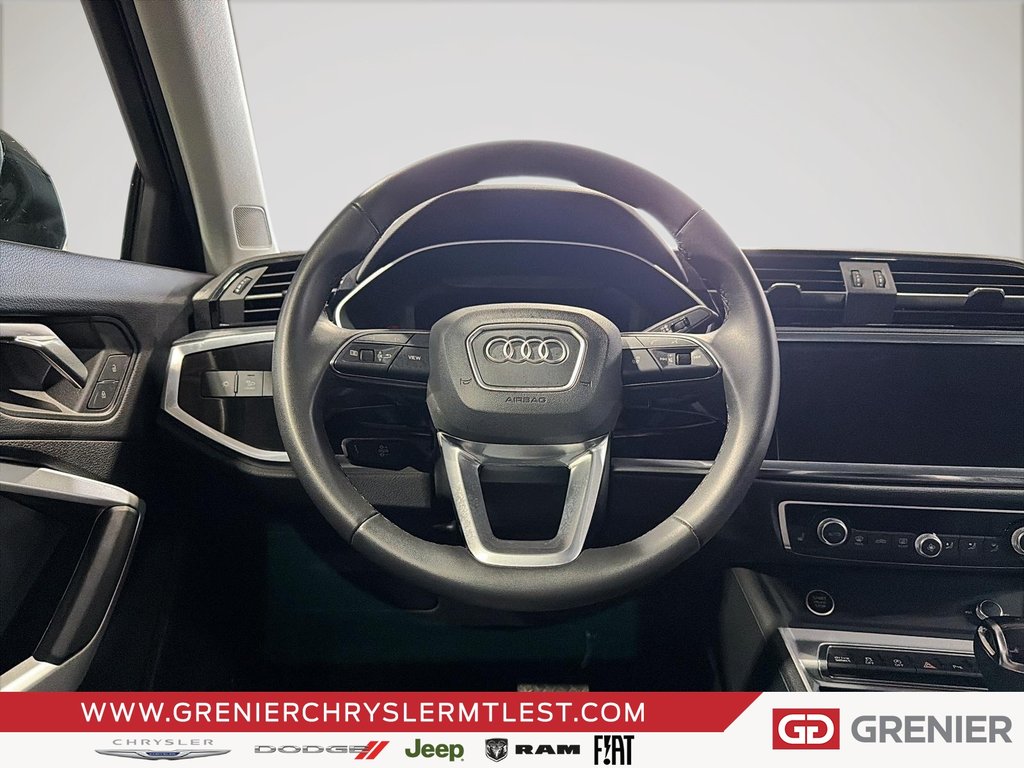 2025 Audi Q3 KOMFORT + AWD + TOIT OUVRANT PANO in Pointe-Aux-Trembles, Quebec - 10 - w1024h768px