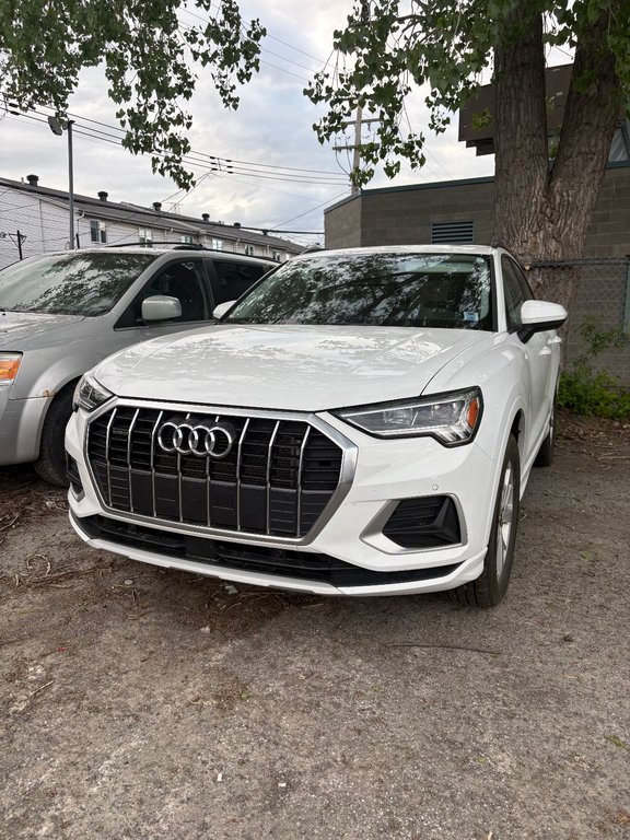 2025 Audi Q3 BASE in Pointe-Aux-Trembles, Quebec - 3 - w1024h768px