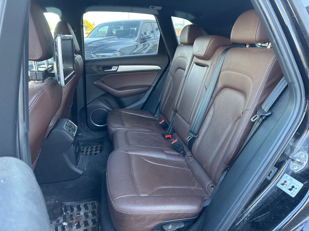 Audi SQ5 3.0T Technik 2016 à Pointe-Aux-Trembles, Québec - 9 - w1024h768px