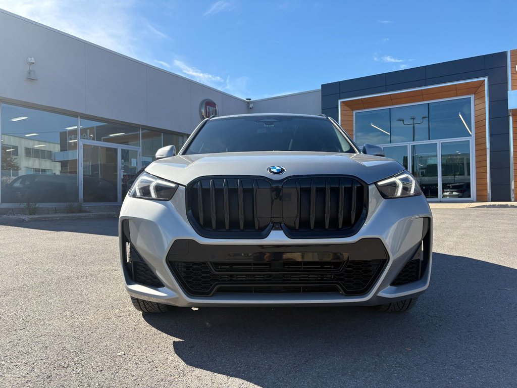 BMW X1 xDrive28i 2023 à Pointe-Aux-Trembles, Québec - 2 - w1024h768px