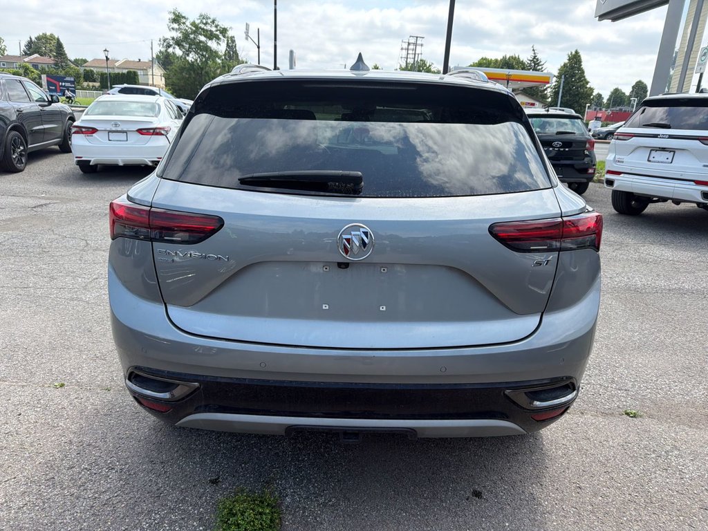2023 Buick Envision Essence in Pointe-Aux-Trembles, Quebec - 2 - w1024h768px