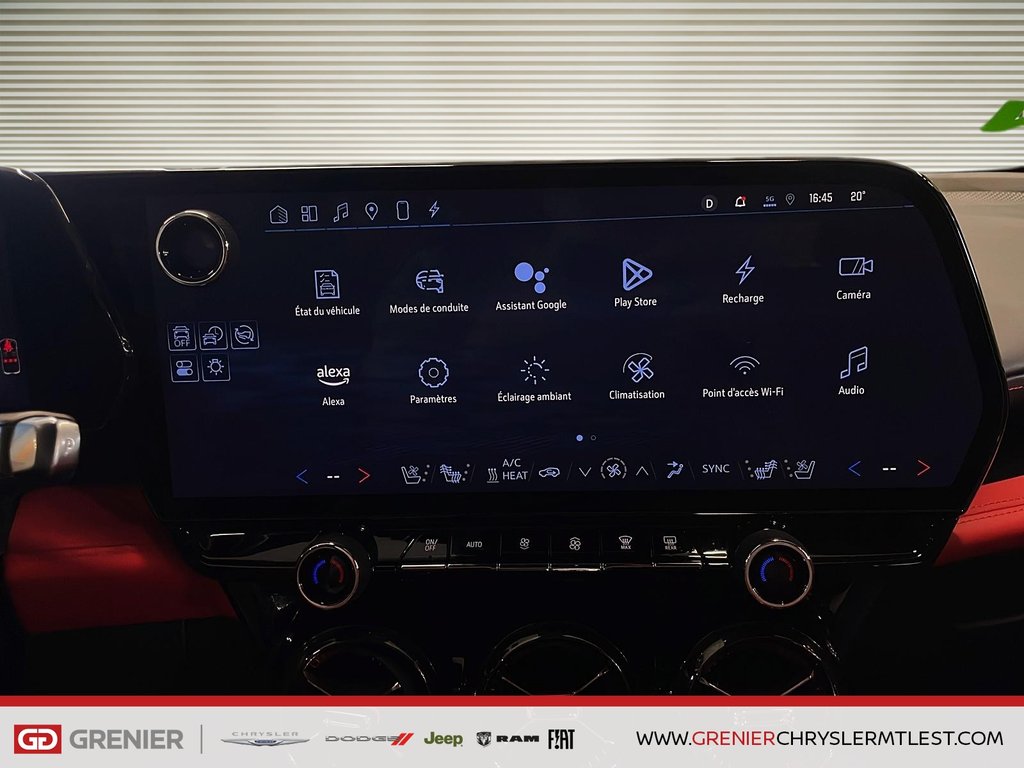 2024 Chevrolet Blazer EV EAWD RS + CUIR + CARPLAY in Pointe-Aux-Trembles, Quebec - 15 - w1024h768px