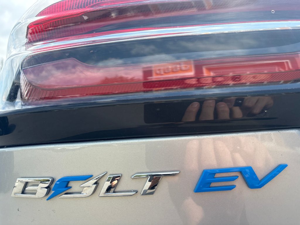 Chevrolet Bolt EV 1LT 2023 à Pointe-Aux-Trembles, Québec - 14 - w1024h768px