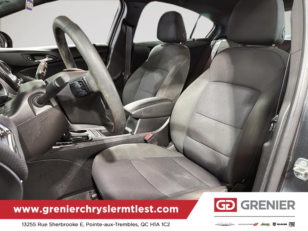 Chevrolet Cruze LT + RS TRIM 2017 à Pointe-Aux-Trembles, Québec - 12 - w1024h768px