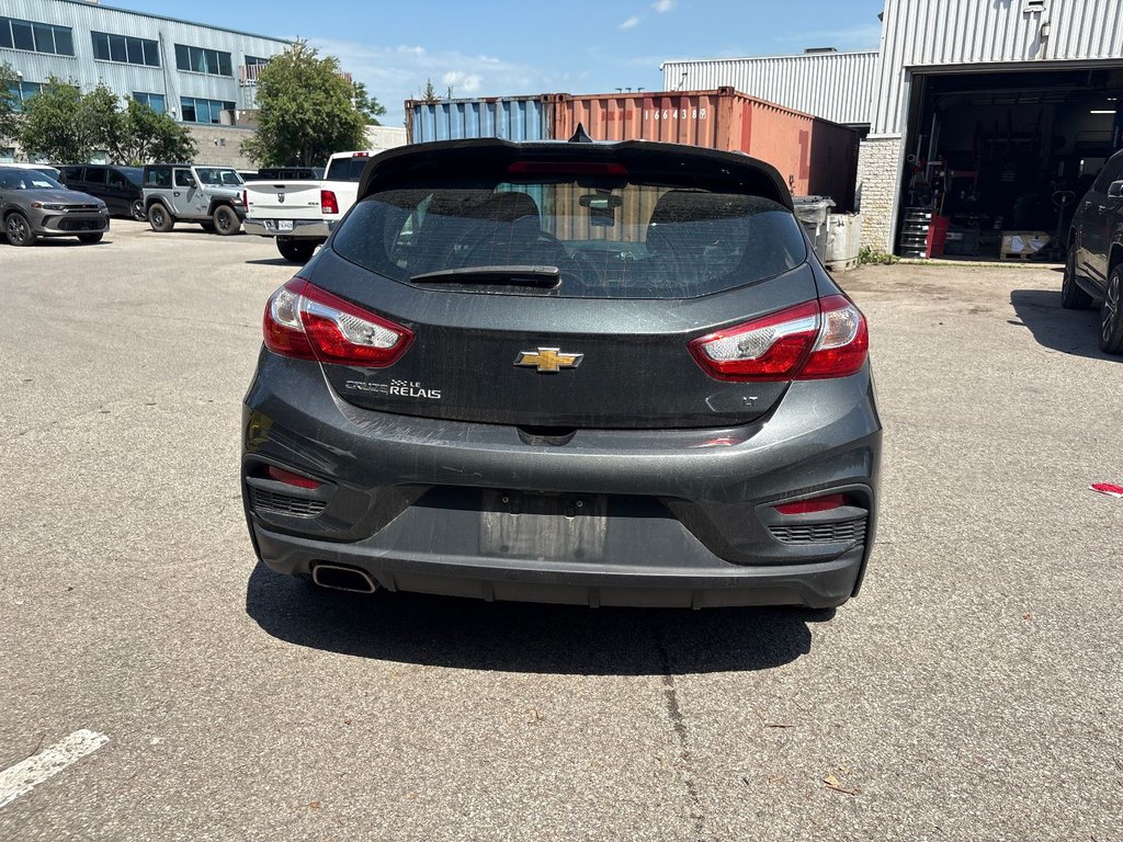 Chevrolet Cruze LT + RS TRIM 2017 à Pointe-Aux-Trembles, Québec - 4 - w1024h768px