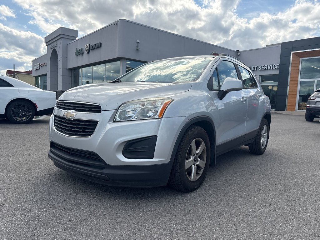 Chevrolet Trax LS 2015 à Pointe-Aux-Trembles, Québec - 1 - w1024h768px
