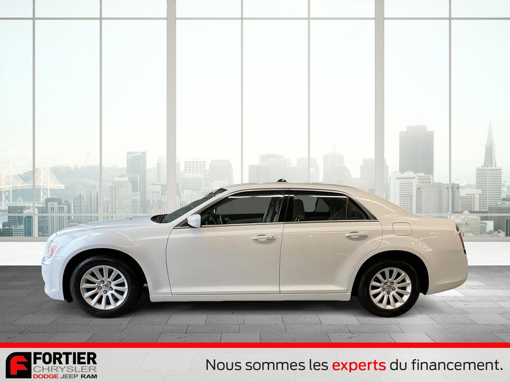 Chrysler 300 TOURING + BAS KILOMETRAGE + BLUETOOTH 2014 à Pointe-Aux-Trembles, Québec - 13 - w1024h768px