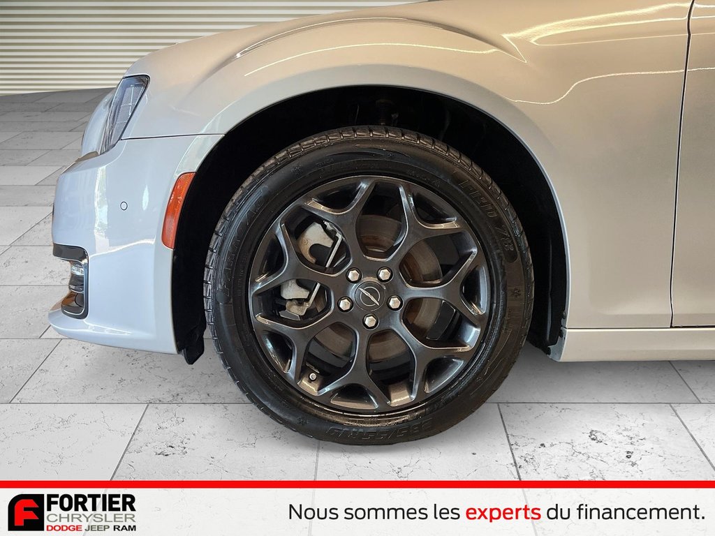 Chrysler 300 300S + AWD + CUIR 2022 à Pointe-Aux-Trembles, Québec - 6 - w1024h768px