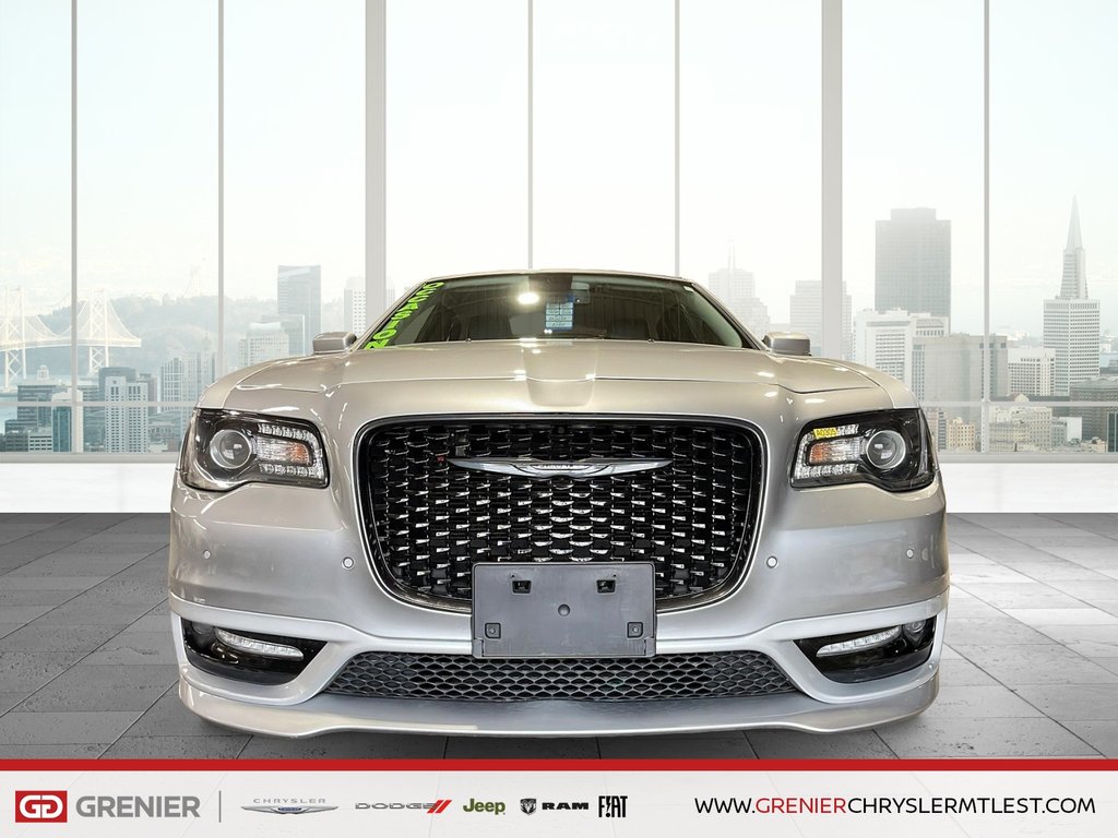 2022 Chrysler 300 TOURING L + RWD + V6 + CUIR + GPS in Pointe-Aux-Trembles, Quebec - 2 - w1024h768px