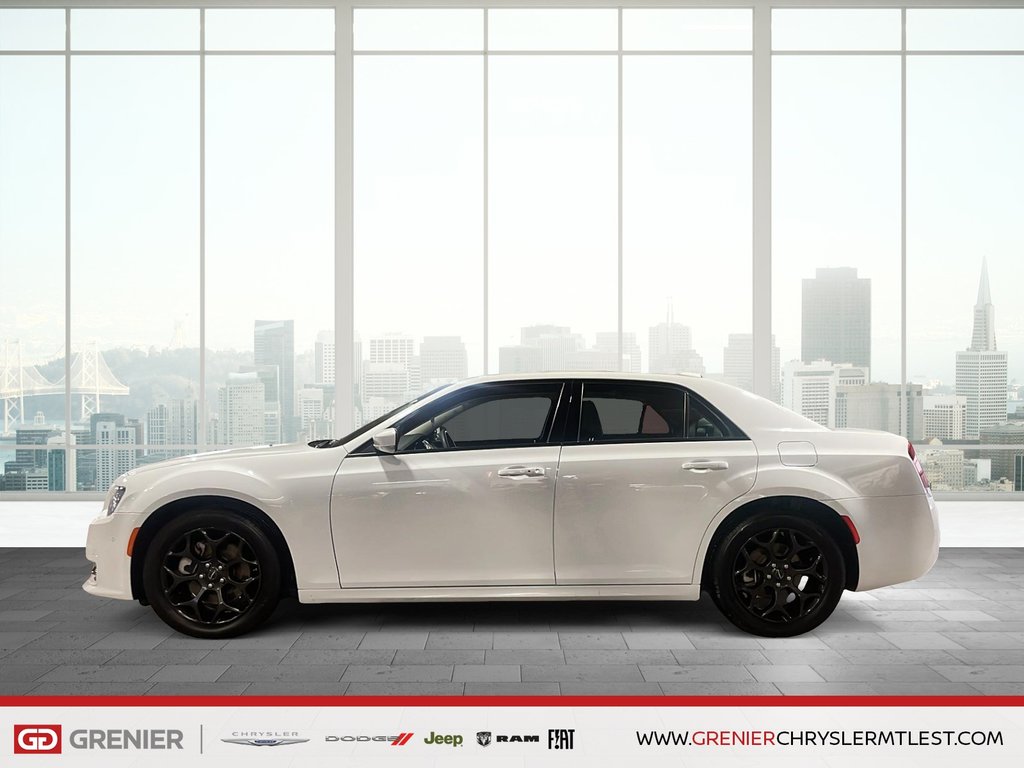 Chrysler 300 TOURING L + AWD + TOIT OUVRANT PANO 2023 à Pointe-Aux-Trembles, Québec - 6 - w1024h768px