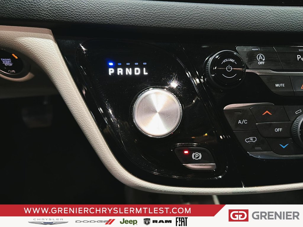 Chrysler Grand Caravan SXT + 7 PASSAGERS + CARPLAY 2021 à Pointe-Aux-Trembles, Québec - 15 - w1024h768px