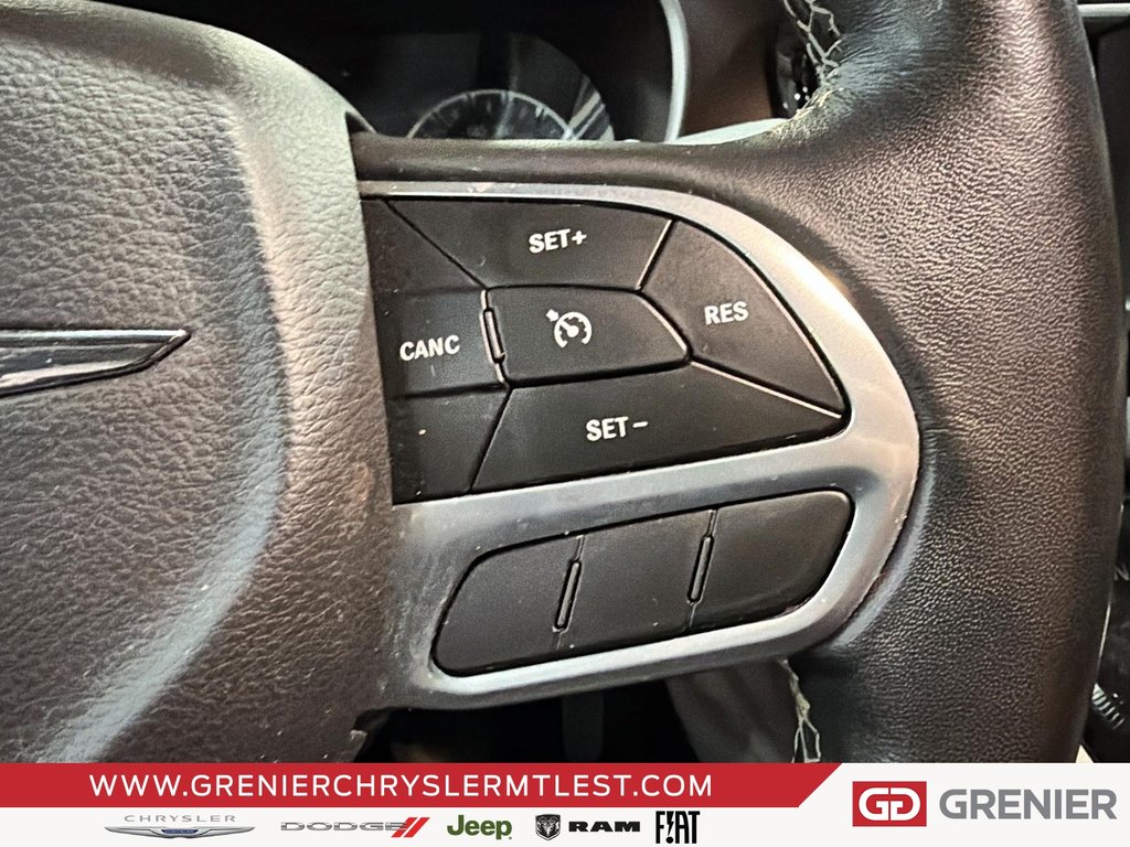 Chrysler Grand Caravan SXT + 7 PASSAGERS + CARPLAY 2021 à Pointe-Aux-Trembles, Québec - 11 - w1024h768px