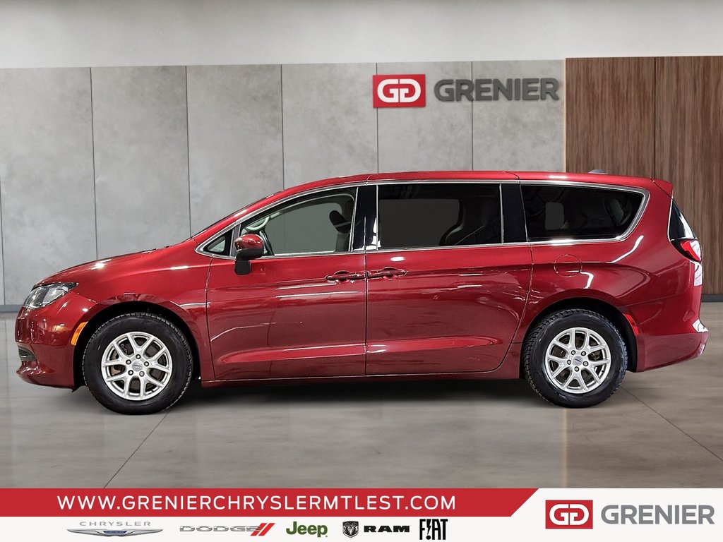 Chrysler Grand Caravan SXT + 7 PASSAGERS + CARPLAY 2021 à Pointe-Aux-Trembles, Québec - 5 - w1024h768px