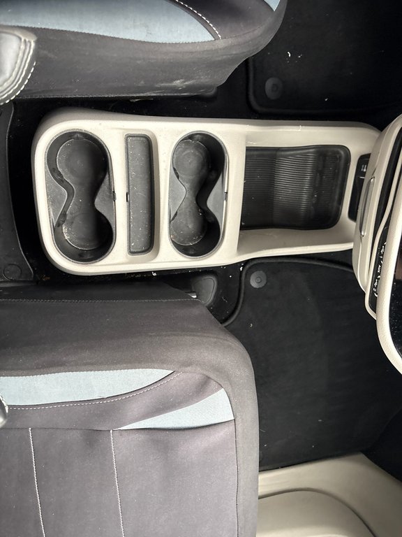 Chrysler Grand Caravan SXT 2022 à Pointe-Aux-Trembles, Québec - 24 - w1024h768px