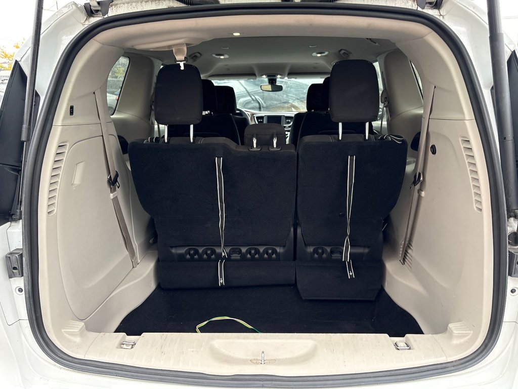 Chrysler Grand Caravan SXT 2022 à Pointe-Aux-Trembles, Québec - 16 - w1024h768px