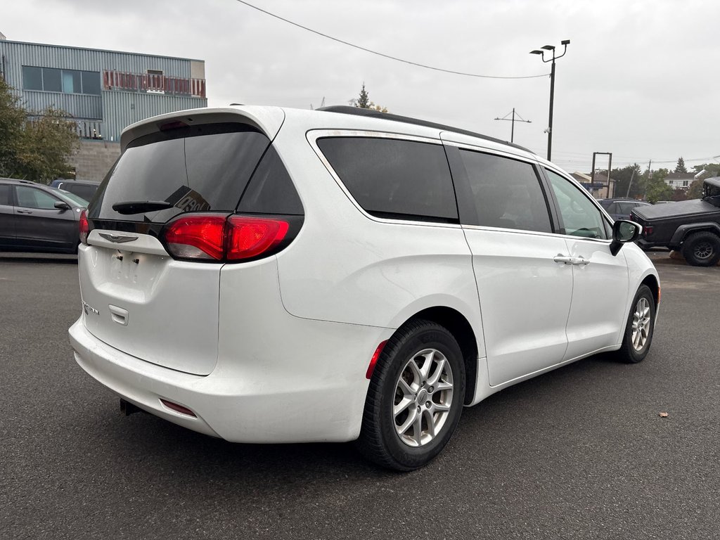 Chrysler Grand Caravan SXT 2022 à Pointe-Aux-Trembles, Québec - 11 - w1024h768px