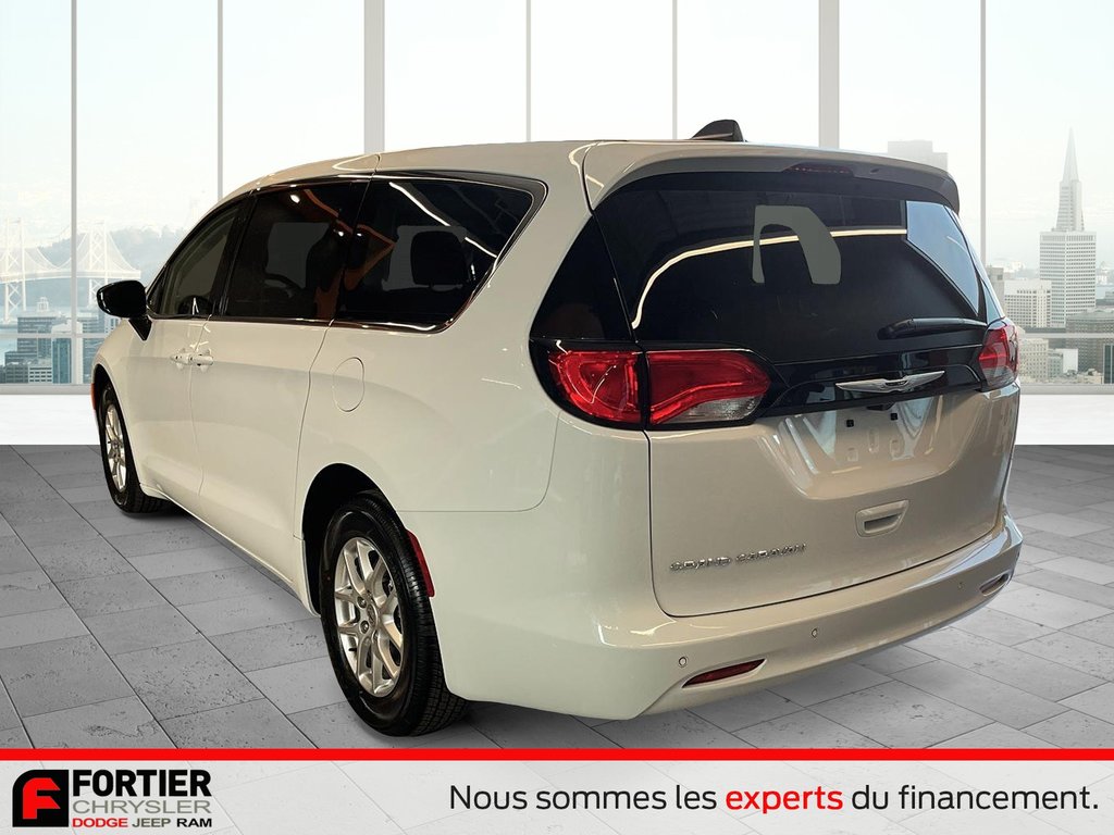 Chrysler Grand Caravan SXT 2024 à Pointe-Aux-Trembles, Québec - 12 - w1024h768px