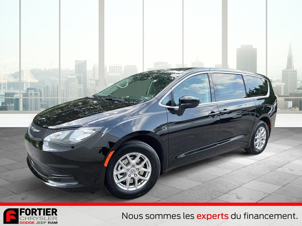 Chrysler Grand Caravan SXT 2024 à Pointe-Aux-Trembles, Québec - 1 - w1024h768px