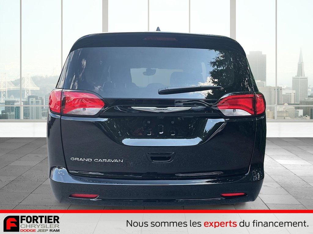 Chrysler Grand Caravan SXT 2024 à Pointe-Aux-Trembles, Québec - 3 - w1024h768px