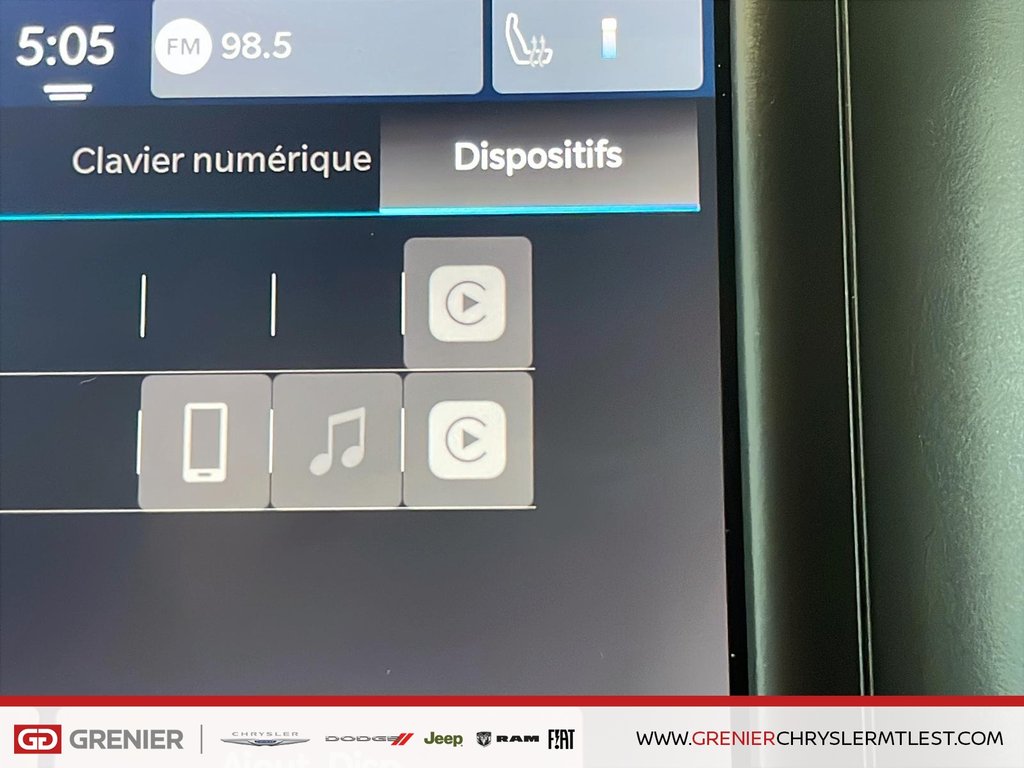 Chrysler Grand Caravan SXT + STOW N GO 3E RANGEE + 2024 à Pointe-Aux-Trembles, Québec - 15 - w1024h768px